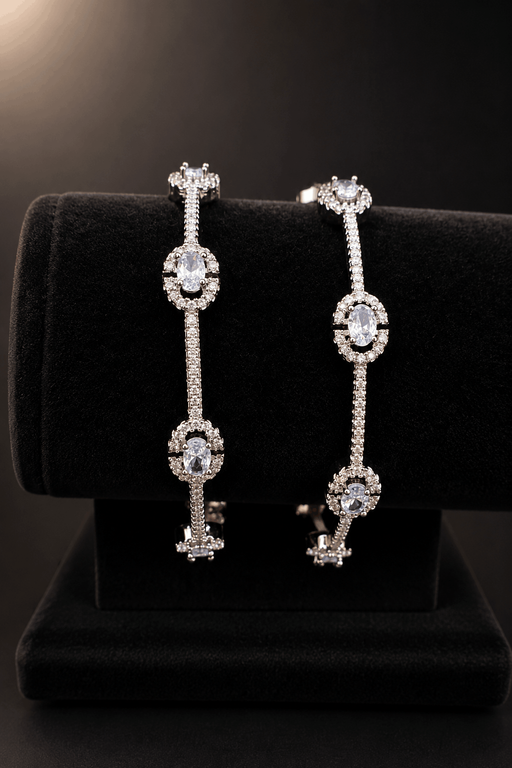 Luxury Silver-Tone Oval Crystal Bracelet Bangle Pair 0004M