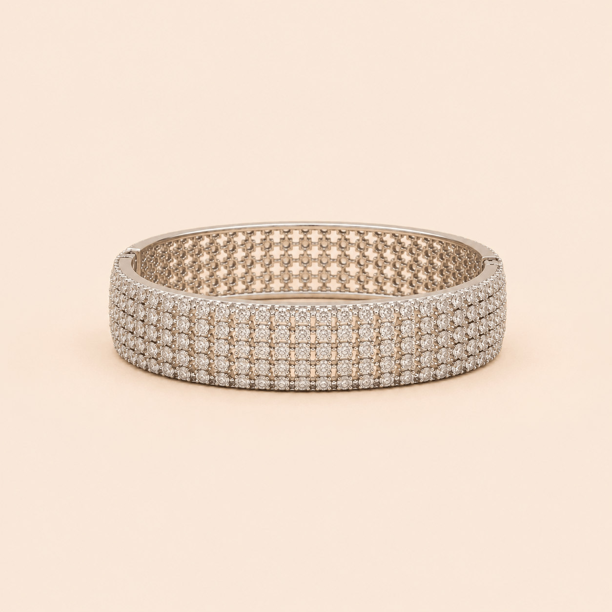 Luxury Silver-Tone Crystal Pavé Statement Bangle – 0055M