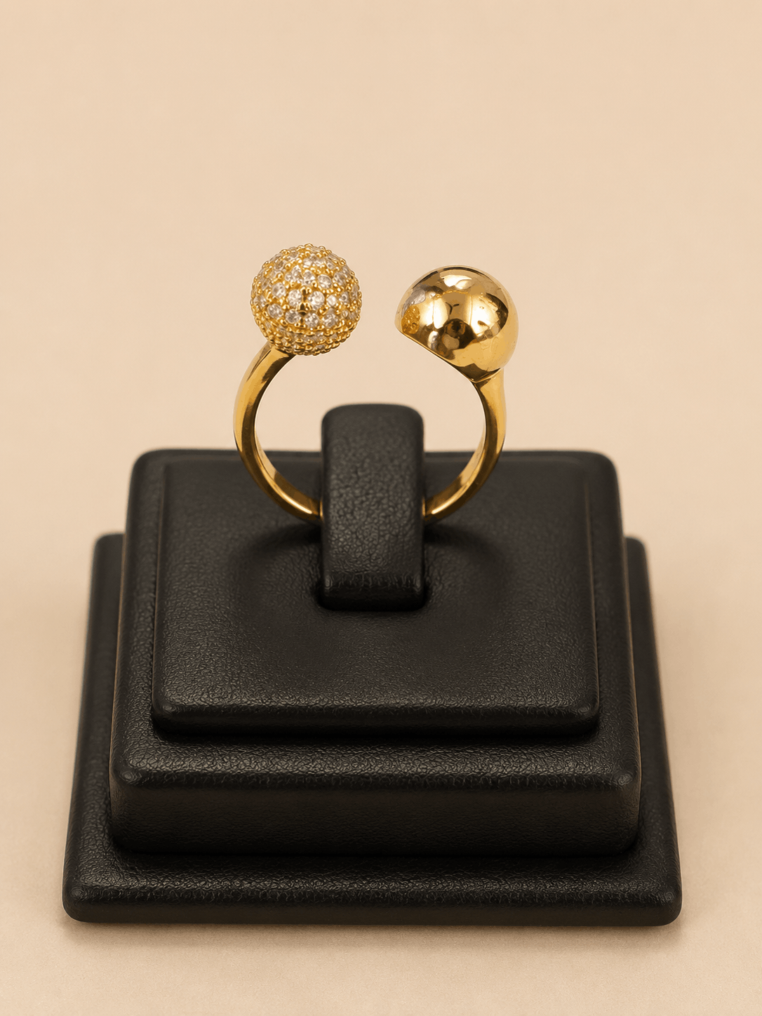 Asymmetric Crystal & Polished Orb Adjustable Ring – 0051M