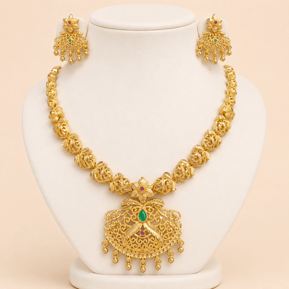Golden Filigree Necklace Set with Statement Pendant – 0147M