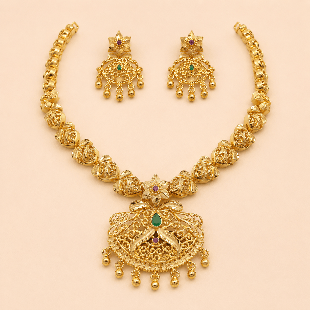 Golden Filigree Necklace Set with Statement Pendant – 0147M
